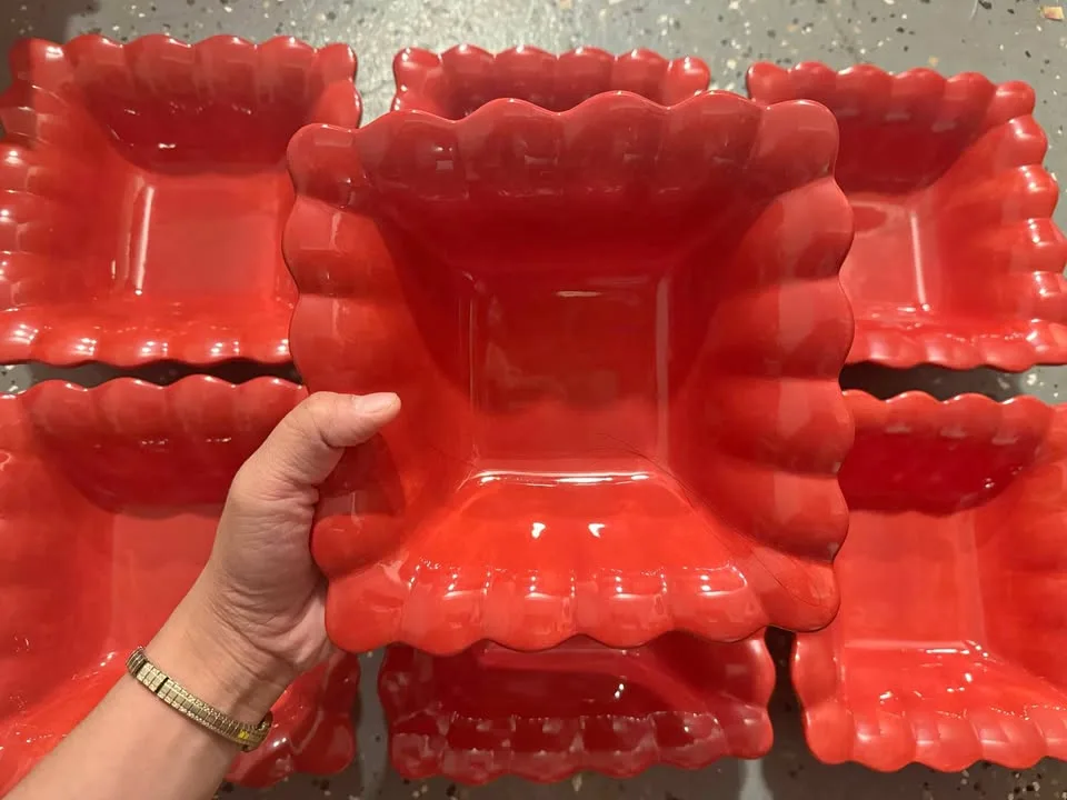 NEW Tabletops 7 pcs red square bowls thumbnail