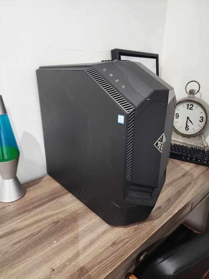 Gaming / Editing PC – i7 8700 | RTX 3060 | 32GB RAM image indicator(2)