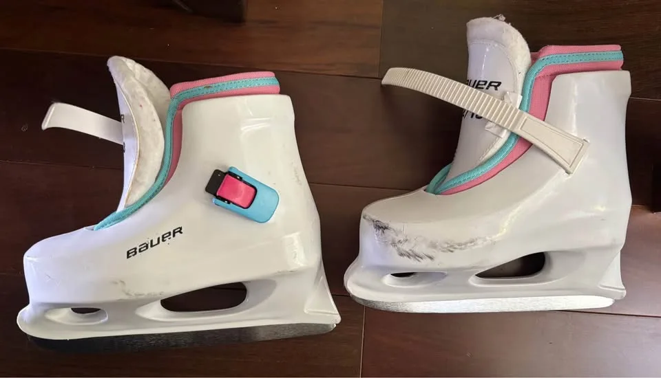 Bauer Lil Angel skates size 12/13 image indicator(2)