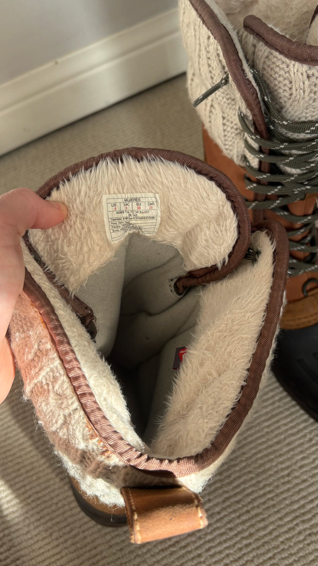 North Face Winter Boots - photo 3