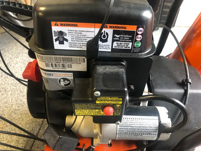 Husqvarna ST224P Snow Blower image indicator(4)