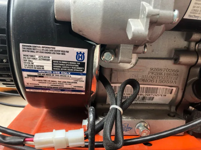 Husqvarna ST224P Snow Blower image indicator(6)