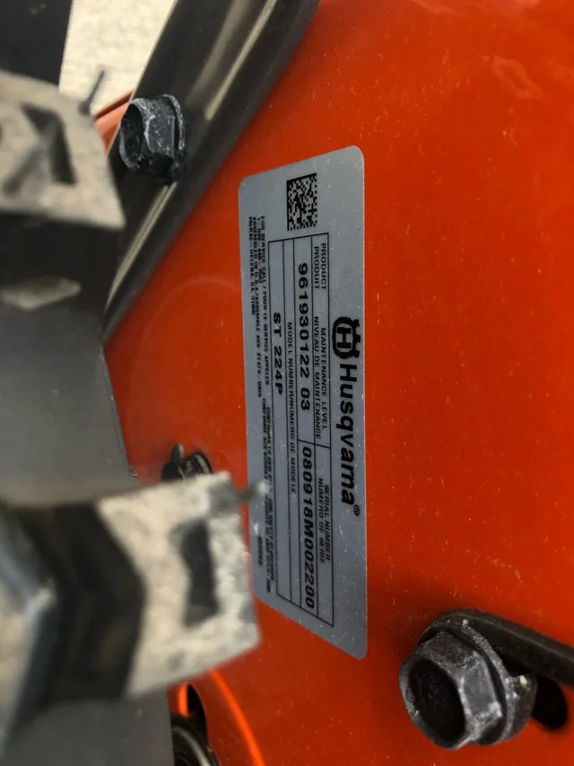 Husqvarna ST224P Snow Blower image indicator(7)
