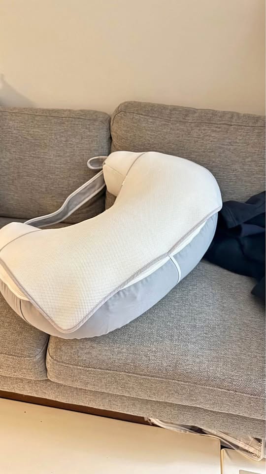 Nursing pillow (Daulbebe-Korean brand)