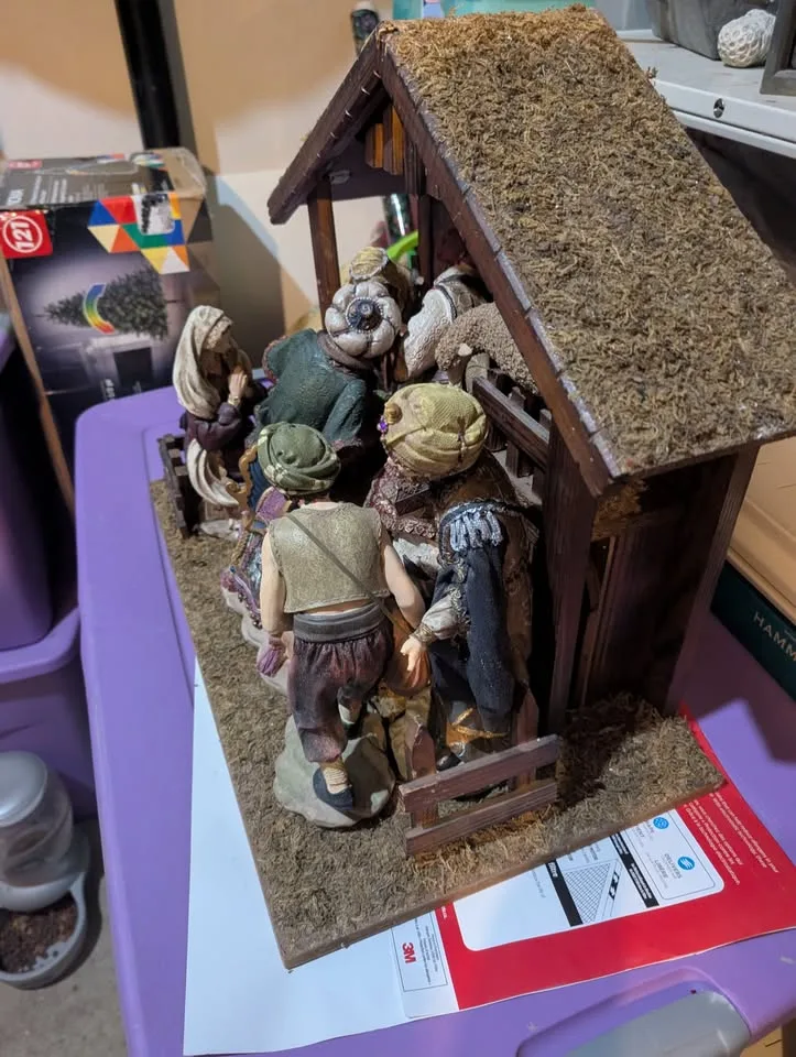 Christian scene image indicator(3)