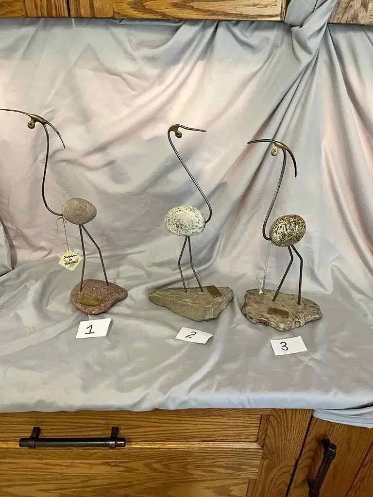 sculptured/Welded Different birds. thumbnail
