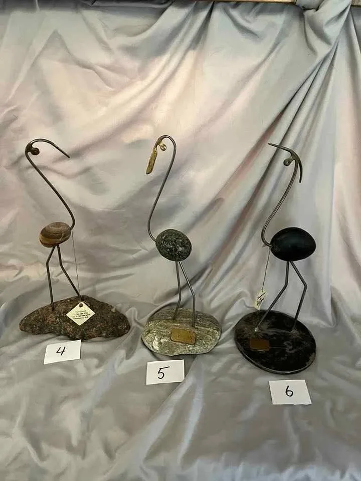 sculptured/Welded Different birds. image indicator(2)