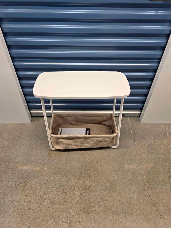 VASAGLE Side Table with Fabric Basket – Brand New