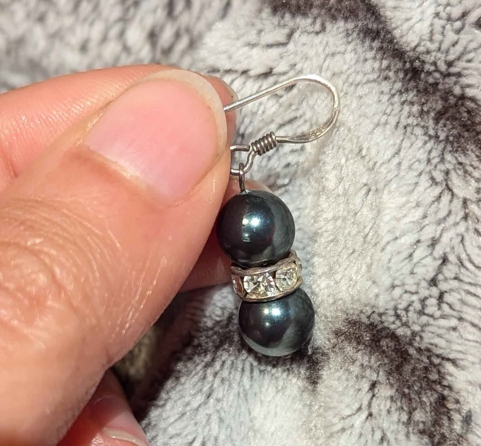 2-Pair Vintage Earrings: 925 Black Pearl & Crystal - photo 4