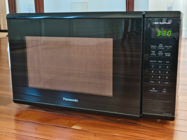 Panasonic Microwave 1100W, Genius Sensor, Like New - photo 3