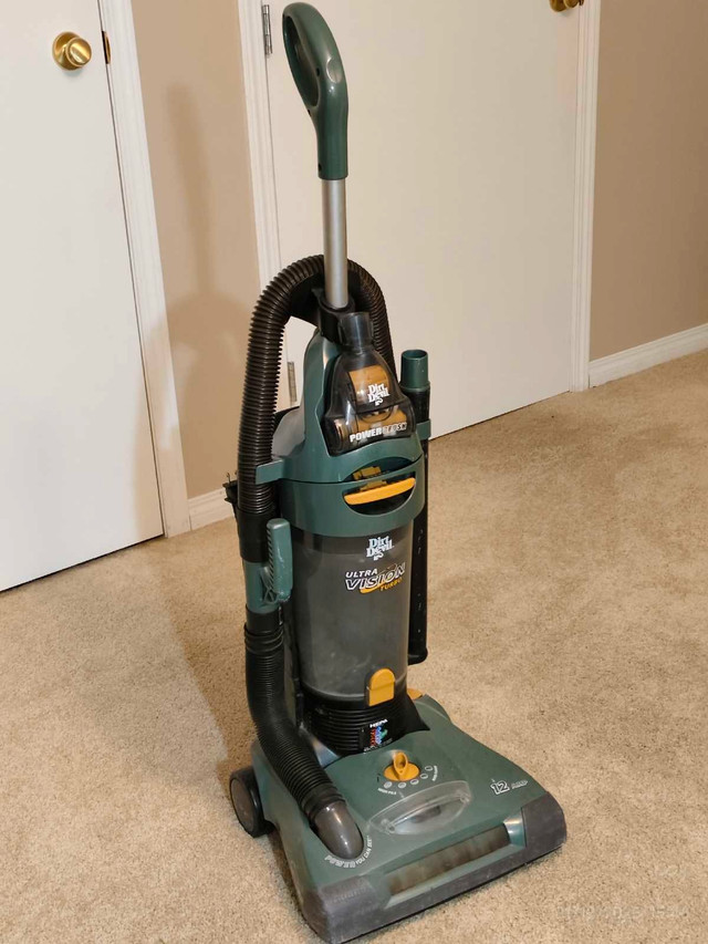 DirtDevil Ultra vacuum, free spare belt & filter - photo 2