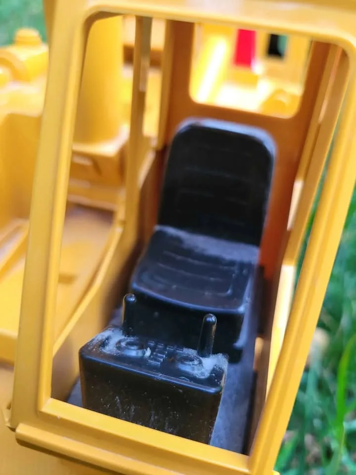 Toy Truck Crane – Like New Condition (yellow) image indicator(3)