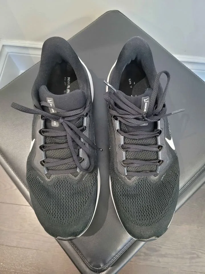 Nike Pegasus 41 Running Shoes – Size 9.5 (Black & White) image indicator(4)