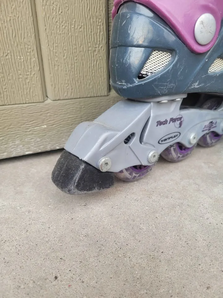 Roller blades (used) purple and pink image indicator(3)