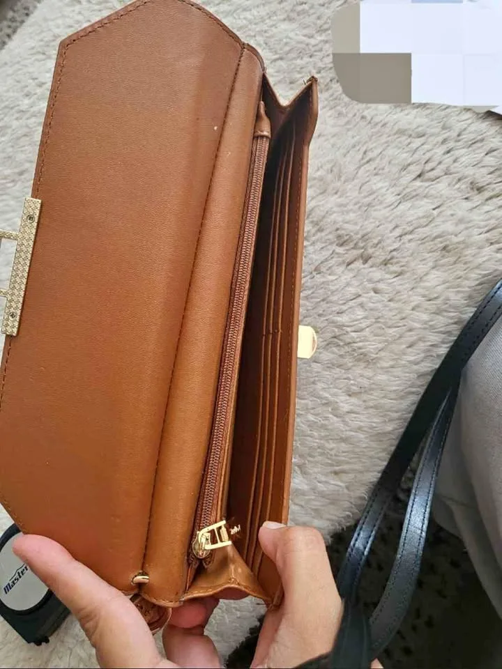 Wrist bag thumbnail
