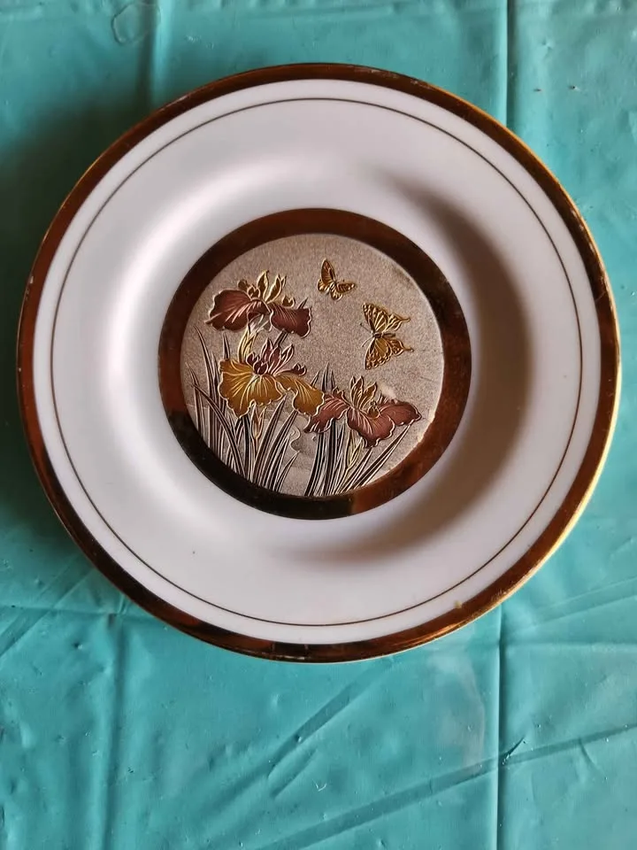 Decorative plate with Stand image indicator(2)