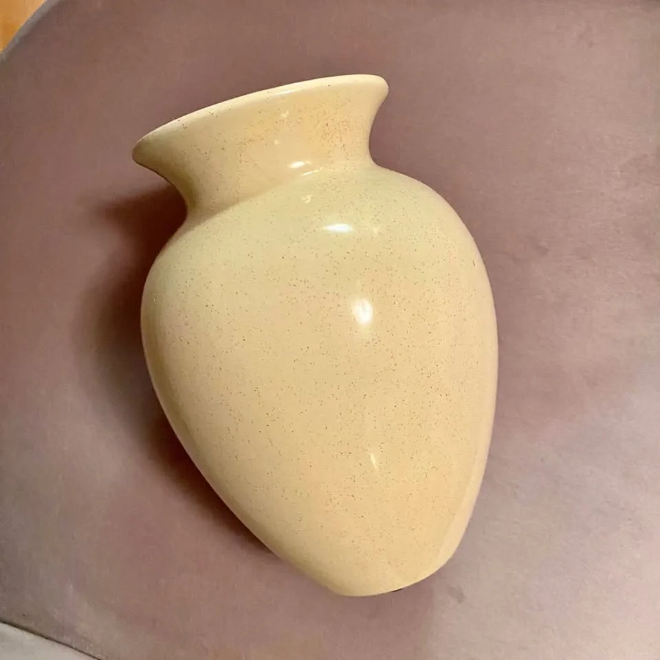 Oak+Fort Vase thumbnail
