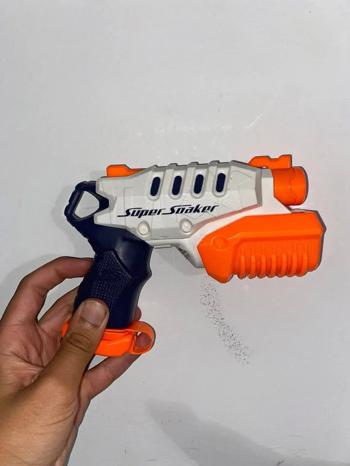Small kids water gun thumbnail