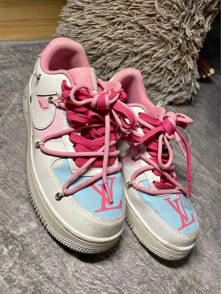 Pink Airforce 1 size 8.5 Pick up downtown