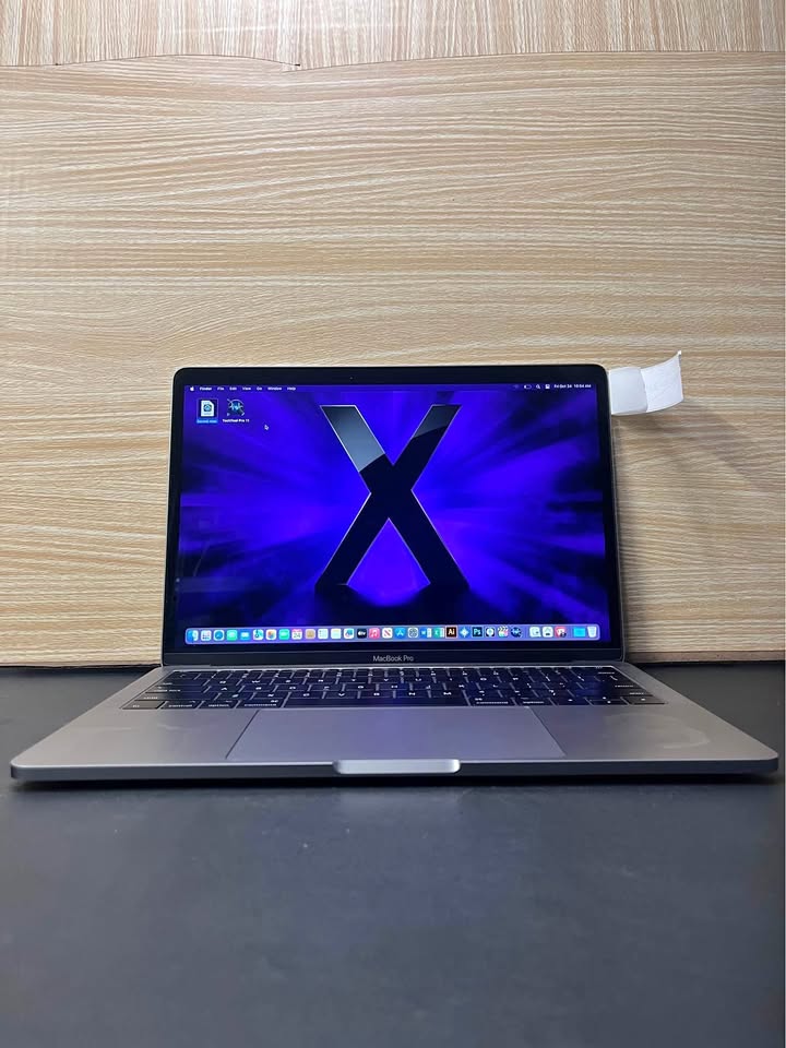 2017 MacBook Pro 13” UPGRADED 512GB SSD