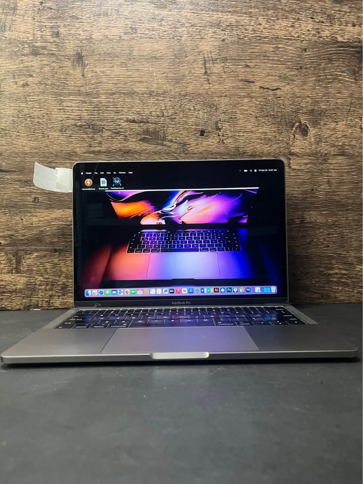 MacBook Pro Laptop 13” USB-C - Charger included - photo 3