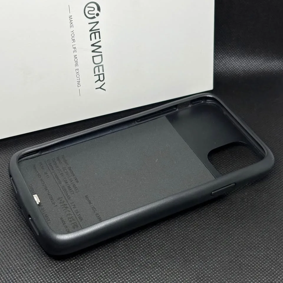 iPhone 11 Battery Case - Wireless Charging + Screen Protector image indicator(2)