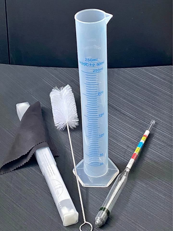 Hydrometer & 250mL Graduated Cylinder