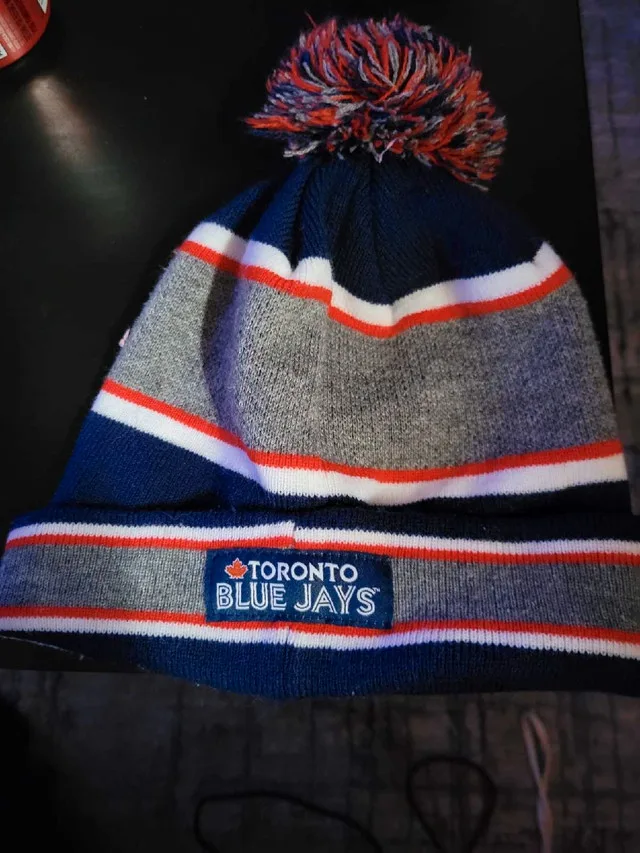 Toronto Blue Jays toque image indicator(2)