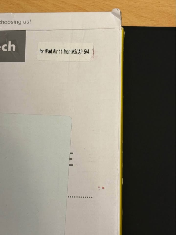 JETech Black iPad case - photo 2