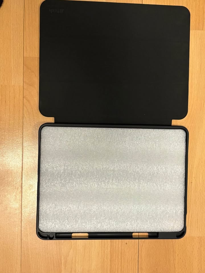JETech Black iPad case - photo 3