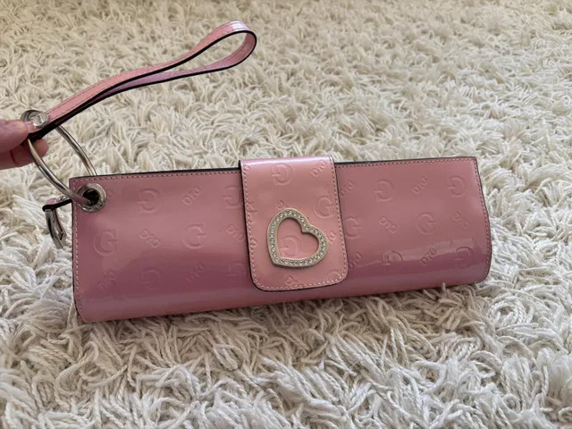 Guess Baguette Purse/Clutch -BNWOT thumbnail