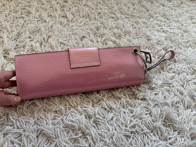 Guess Baguette Purse/Clutch -BNWOT image indicator(5)