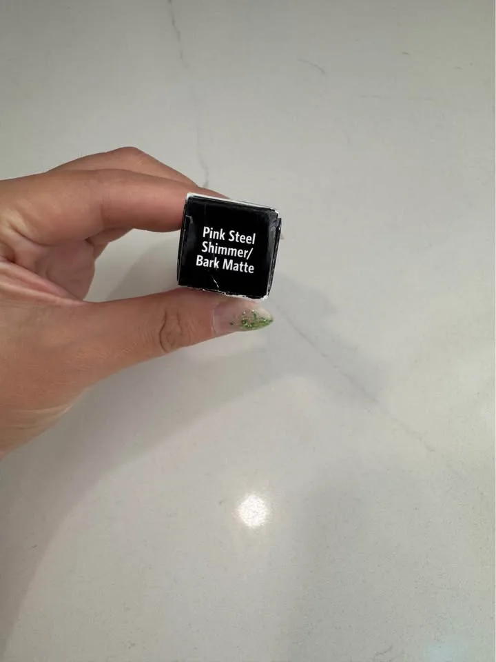 Bobbi brown eyeshadow image indicator(2)