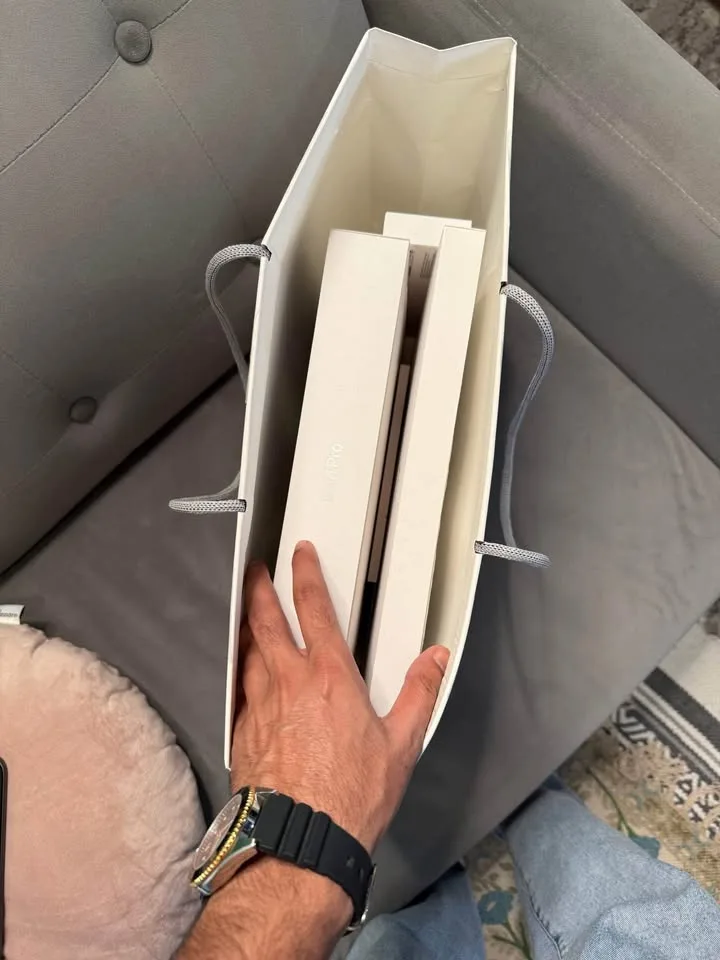 Ipad Pro 13-Inch (M4) with Keyboard & Pencil Pro image indicator(3)