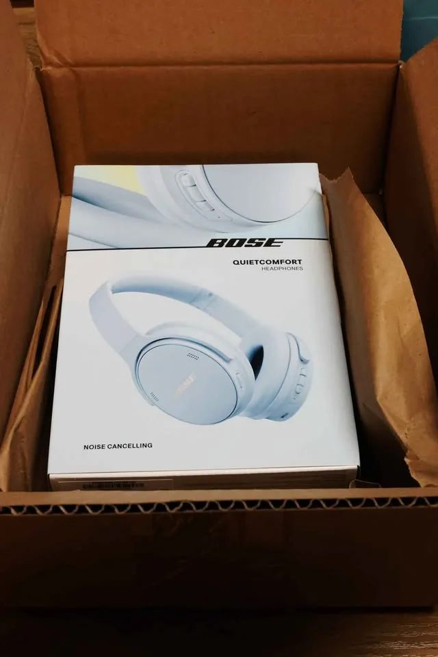 Bose QuietComfort - Sealed Limited Edition Moonstone Blue image indicator(4)