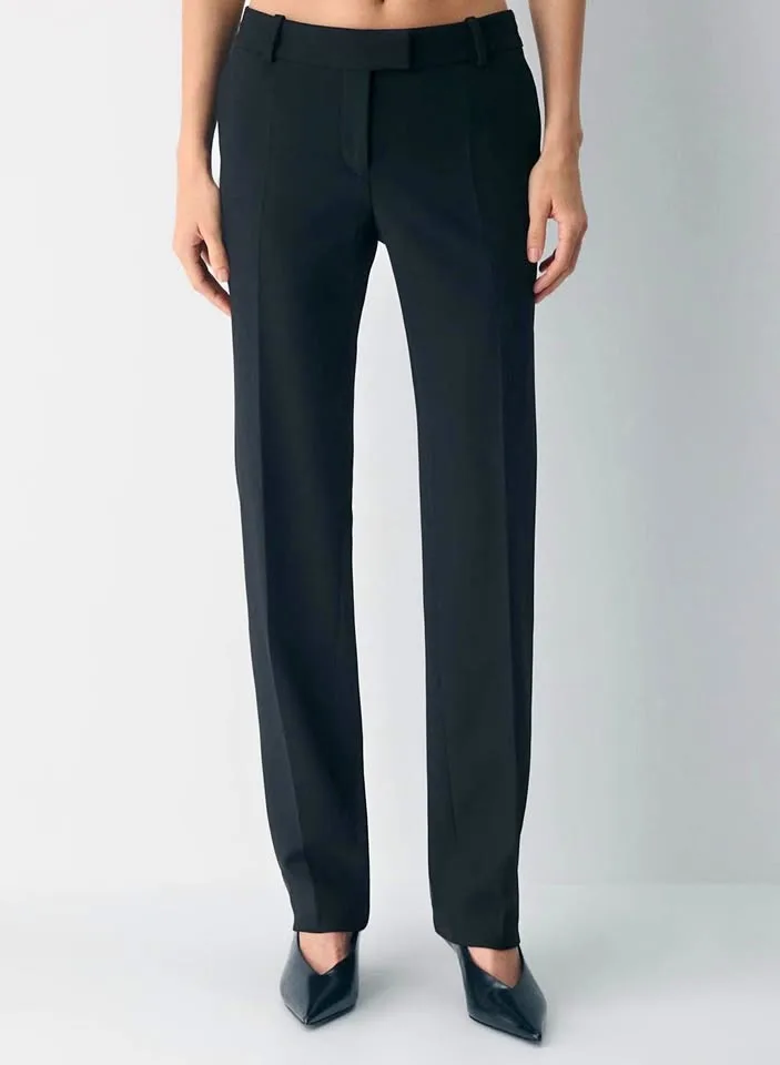 Aritzia Broker Pants Size 4 NWT