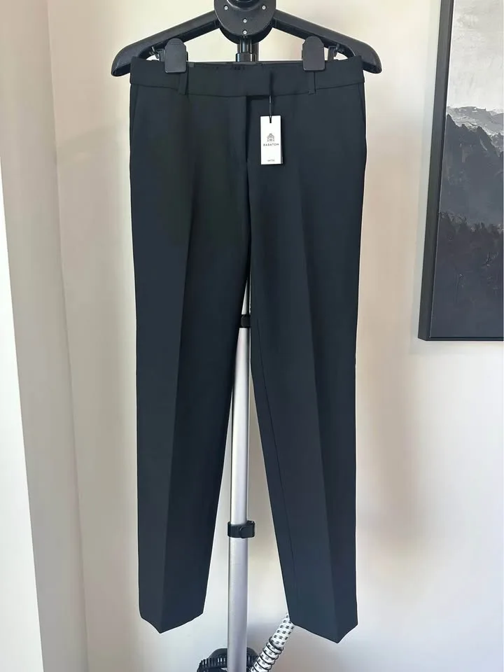 Aritzia Broker Pants Size 4 NWT image indicator(3)