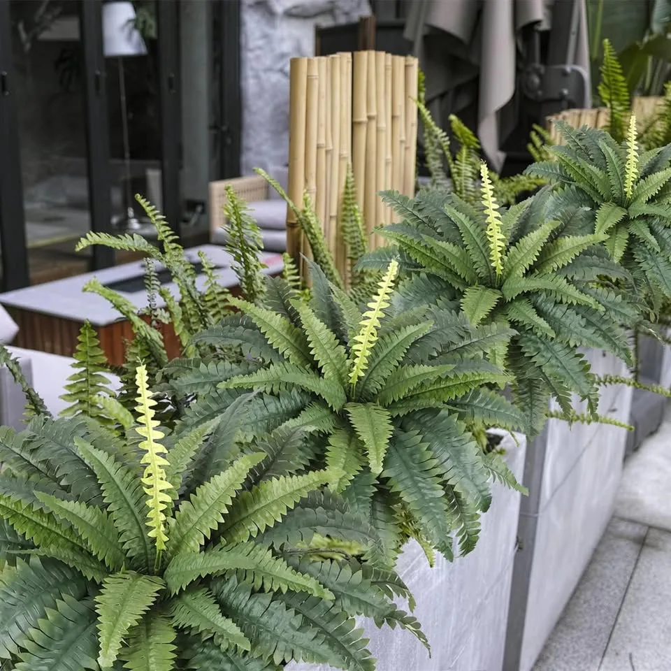 Dremisland 2-Pack Large Artificial Ferns 30" image indicator(6)