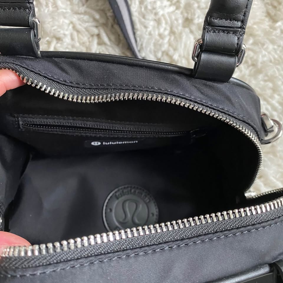Lululemon Bowler Crossbody Bag - Black - photo 5