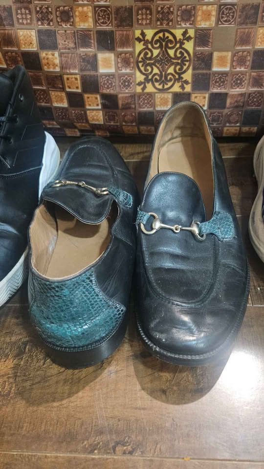 Men and women  shoes lot  and mny more. - photo 2