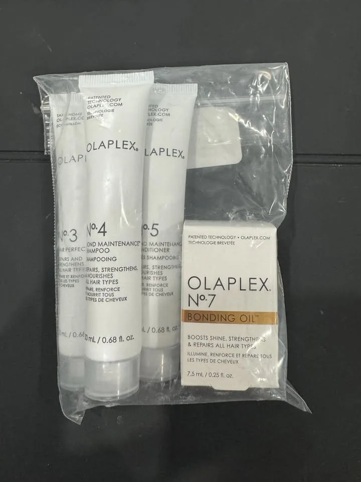 New Olaplex 'In Good Repair' Travel Kit image indicator(2)