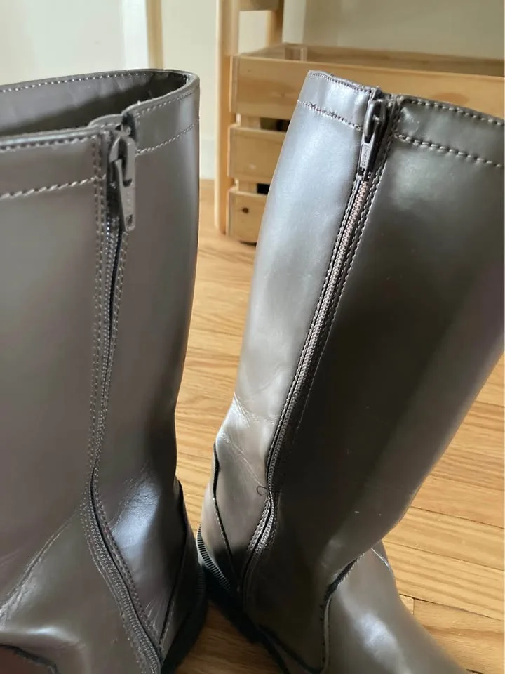 Girls Gap Riding Boots - size 4 image indicator(6)