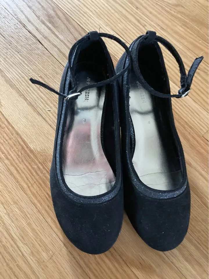 Girls Sparkly Kitten Heels - size 4 image indicator(2)