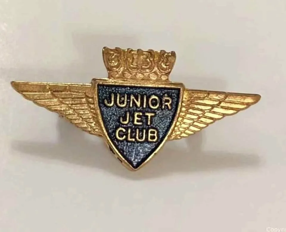 Junior jet club pin vintage thumbnail