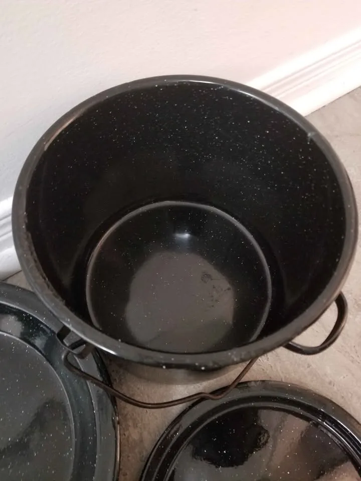 13 piece Enamel Cooking Campware Set image indicator(6)