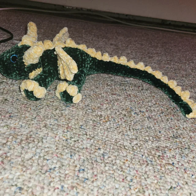 Emrald Crochet Dragon image indicator(3)