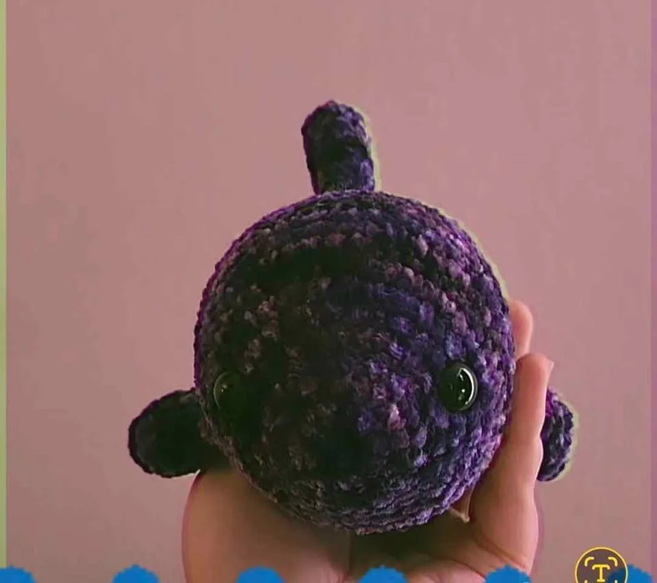 Crochet dolphin image indicator(3)