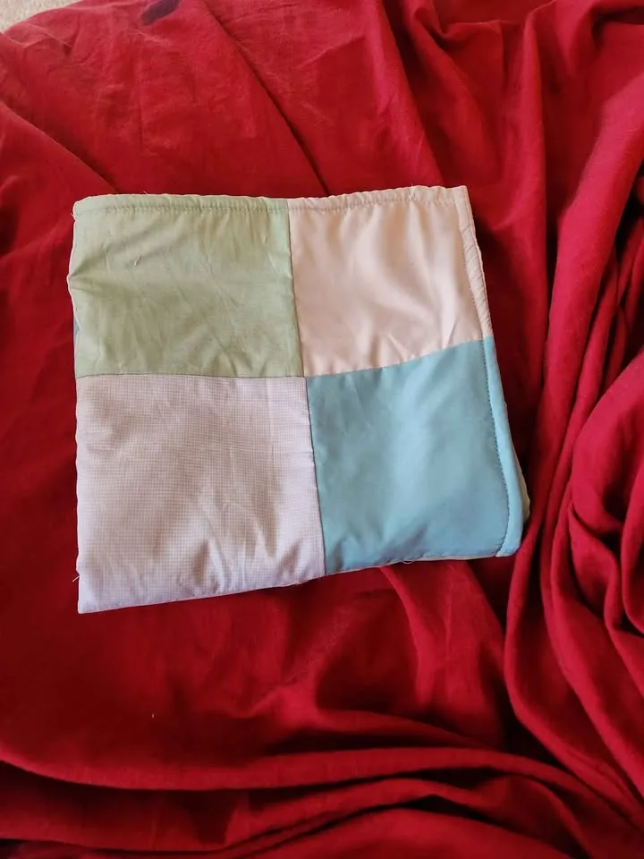 Handmade Fabric baby/dog blankets image indicator(5)