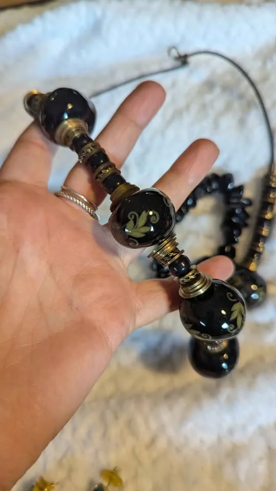 🖤 Vintage Black & Brass Boho Necklace + Bracelet Set image indicator(6)