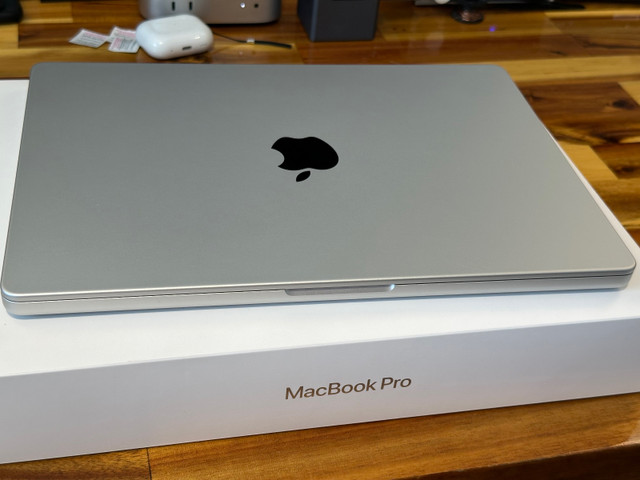 MINT Apple 14in Macbook Pro M1P/16G/512G AppleCare until Mid2026 - photo 5